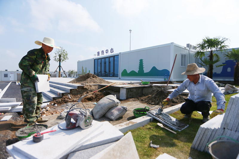 节假日不休 500余名建设者“连轴转” 上天梯应急营一期工程20天内全部完工6.jpg