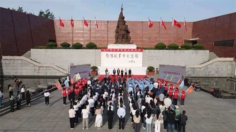 红1.jpg
